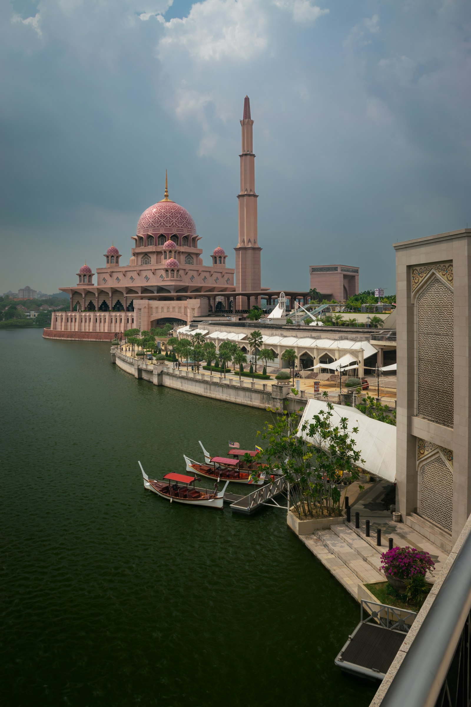 Government building beside a lake in Putrajaya
